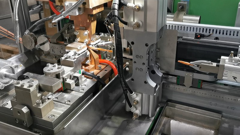 鸿运国际丨人民電器集團銅編織線自動焊接專機采購案例